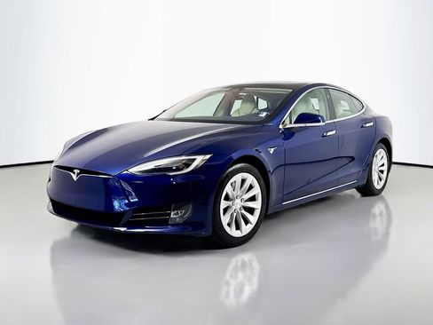 Used 2018 Tesla Model S 75D image 1