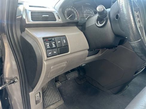 Used 2014 Honda Odyssey Touring image 12