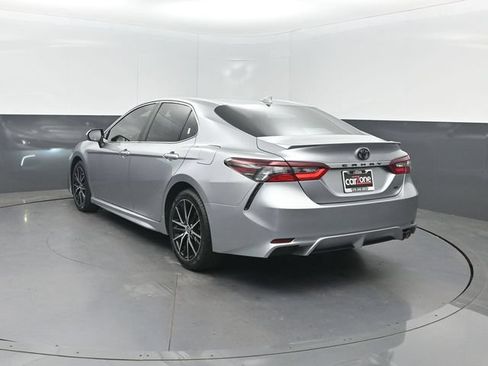 Used 2022 Toyota Camry SE FWD image 30
