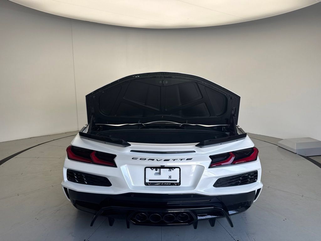 Used 2023 Chevrolet Corvette Z06 RWD image 5