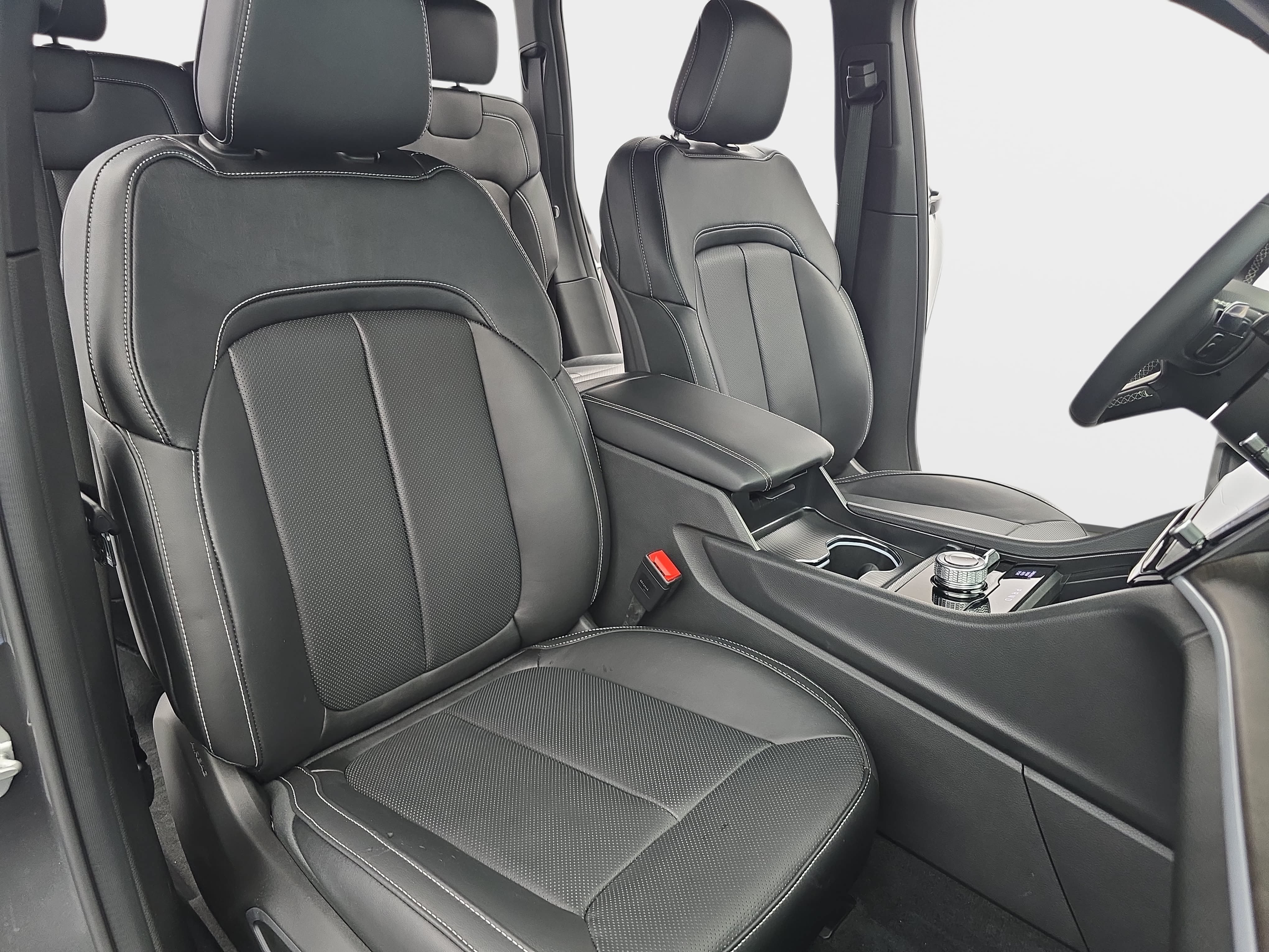 Used 2026 Jeep Grand Cherokee Limited AWD/4WD image 10