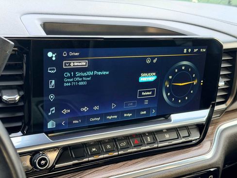 Used 2024 Chevrolet Silverado 1500 LT image 30