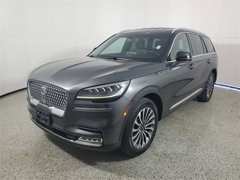 Used 2020 Lincoln Aviator Reserve w/ Elements Package Plus image 2