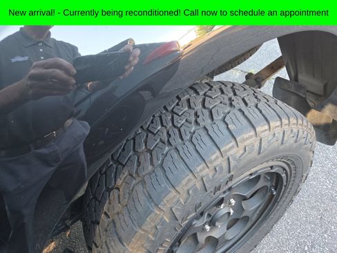 Used 2021 Nissan Frontier SV AWD/4WD image 12