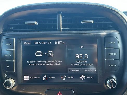 Used 2025 Kia Soul LX w/ LX Technology Package image 23