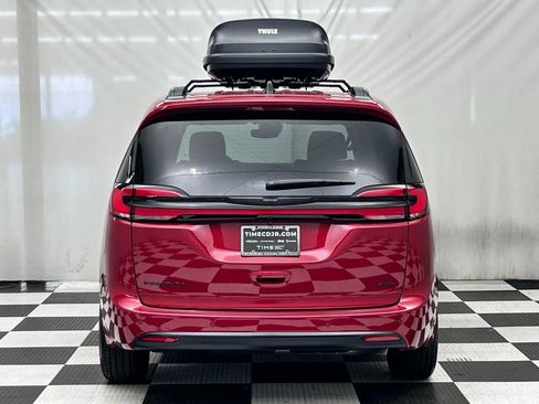 New 2026 Chrysler Pacifica Select image 6