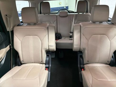Certified 2023 Ford Expedition Limited AWD/4WD image 13