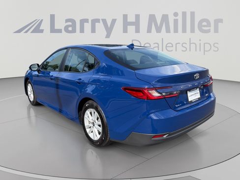 Used 2026 Toyota Camry LE FWD image 3