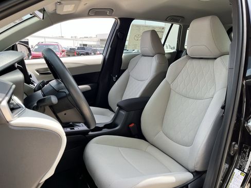 New 2026 Toyota Corolla Cross L FWD image 22
