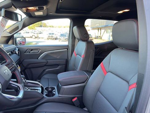 New 2026 Chevrolet Colorado Z71 w/ Technology Package image 12