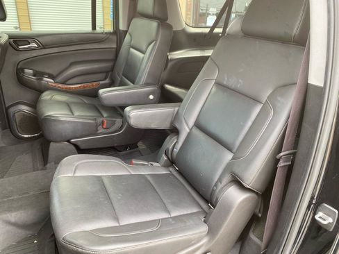 Used 2017 Chevrolet Suburban Premier AWD/4WD image 8
