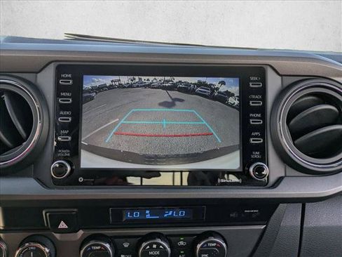 Used 2023 Toyota Tacoma TRD Sport image 12