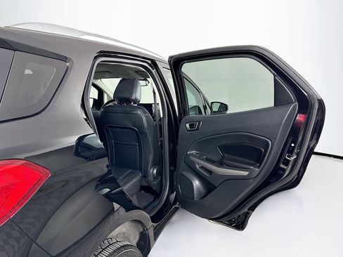 Used 2020 Ford EcoSport Titanium AWD/4WD image 30
