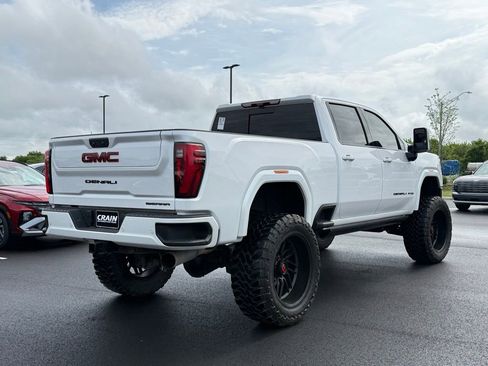 Used 2024 GMC Sierra 2500 Denali Ultimate AWD/4WD image 5
