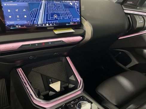 Used 2025 BMW X3 xDrive30i w/ Premium Package image 28