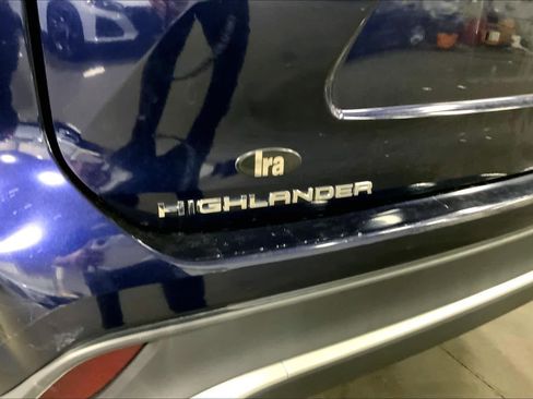 Used 2024 Toyota Highlander XSE image 10