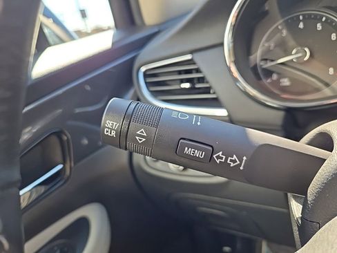 Used 2022 Buick Encore Preferred w/ Safety Package image 20