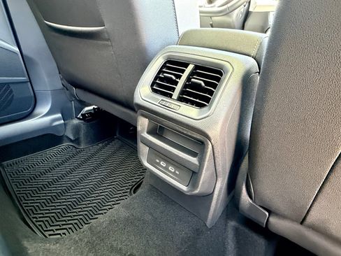 New 2026 Volkswagen Taos SE AWD/4WD image 29