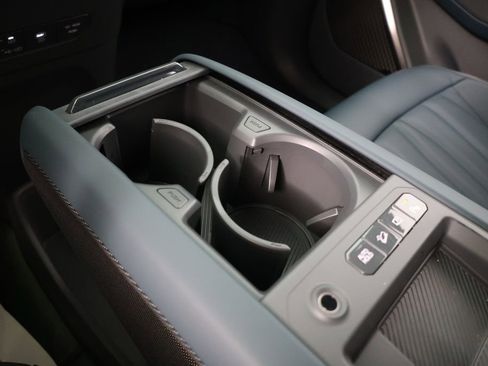 Used 2024 Kia EV9 GT-Line image 17