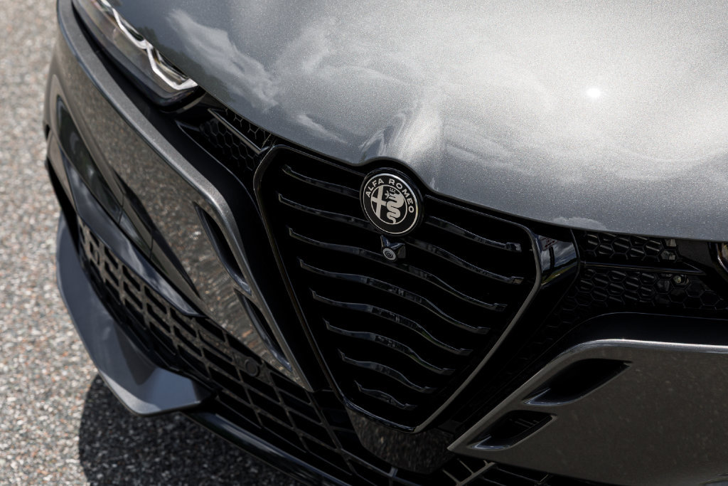 New 2026 Alfa Romeo Tonale w/ Active Assist Package AWD/4WD image 46