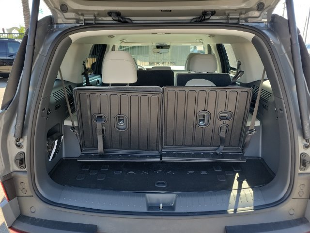 Used 2026 Hyundai Santa Fe SEL FWD image 27