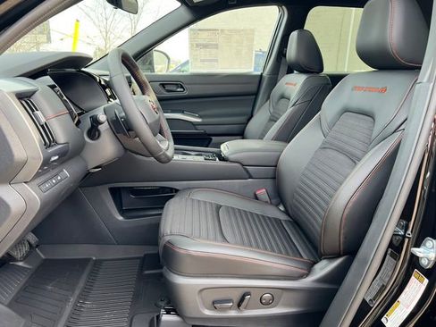 New 2026 Nissan Pathfinder Rock Creek image 3