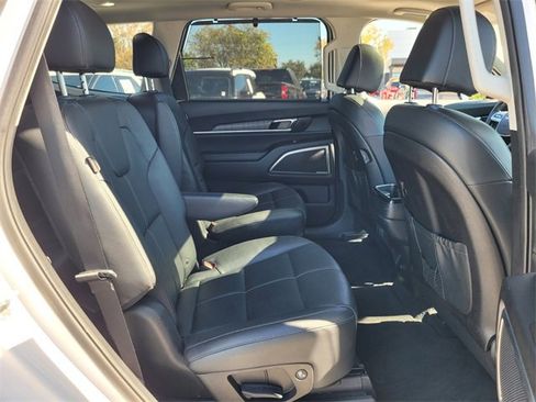 Used 2023 Kia Telluride SX image 19