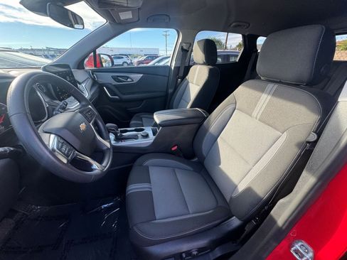 Used 2025 Chevrolet Blazer LT image 36