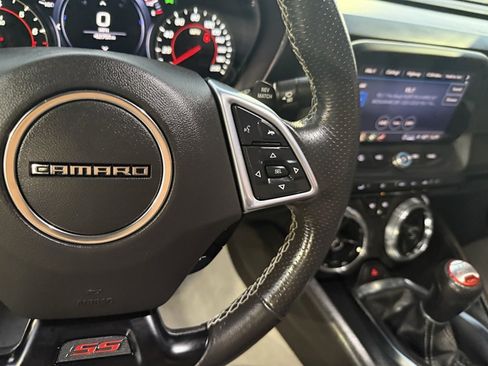 Used 2022 Chevrolet Camaro SS image 25