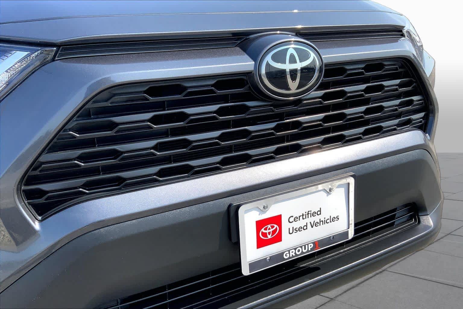 Used 2023 Toyota RAV4 LE FWD image 29