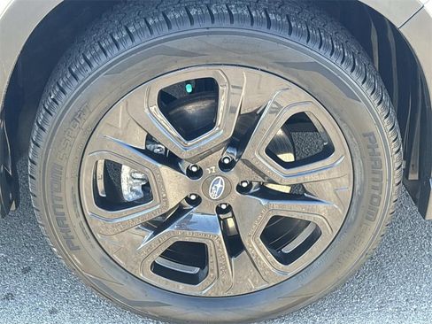 Used 2023 Subaru Ascent Onyx Edition image 11