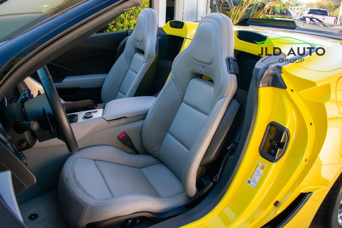 Used 2018 Chevrolet Corvette Z06 RWD image 14