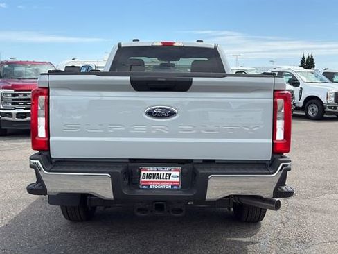 New 2026 Ford F250 XLT RWD image 4