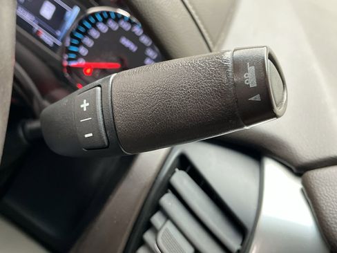 Used 2018 Chevrolet Tahoe LT image 27