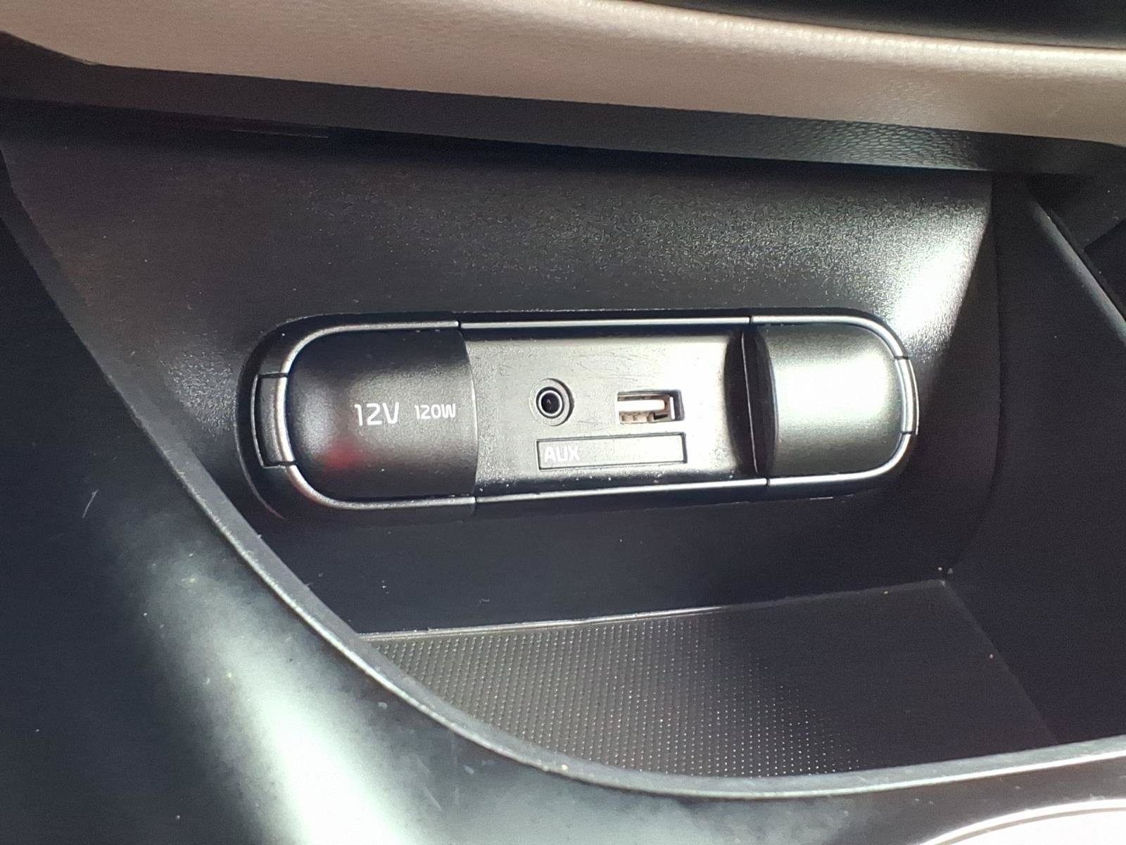 Used 2015 Kia Soul FWD image 13