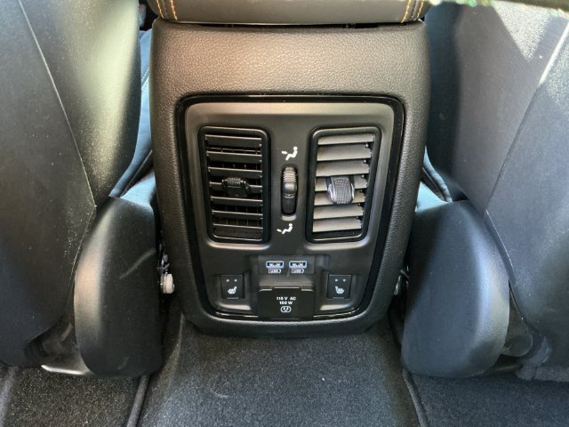 Used 2023 Dodge Durango R/T w/ Hemi Orange Plus Package AWD/4WD image 27