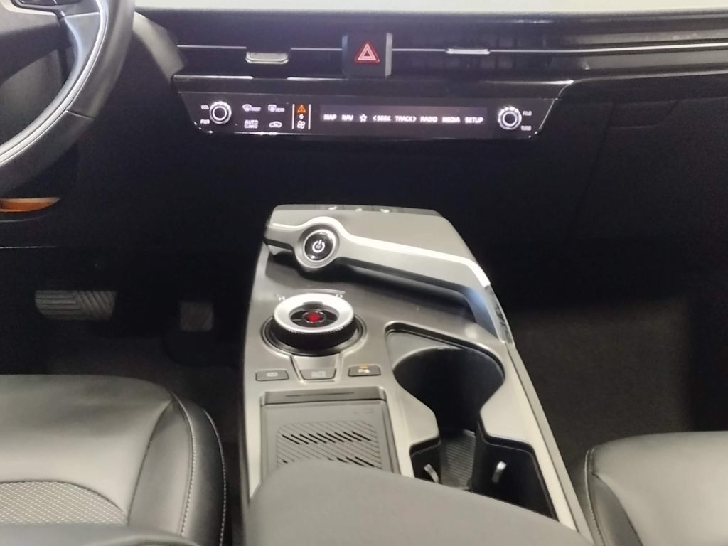 Used 2024 Kia EV6 Light AWD/4WD image 38