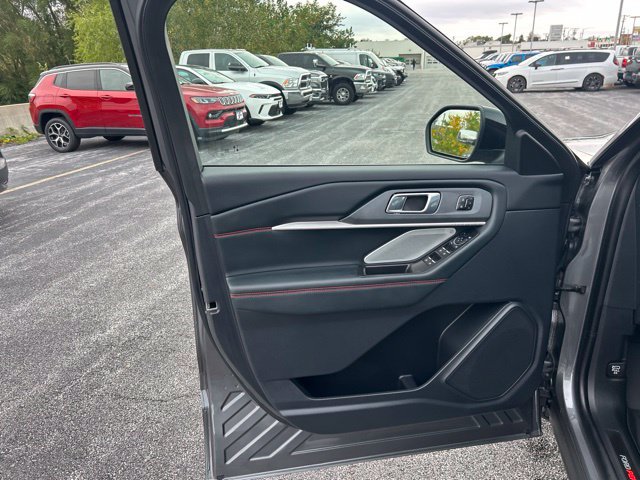 Used 2026 Ford Explorer ST w/ Sun And Sound Package AWD/4WD image 13