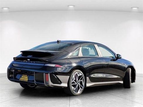 New 2025 Hyundai Ioniq 6 SEL image 4
