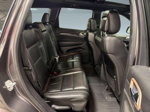 Used 2015 Jeep Grand Cherokee Overland AWD/4WD image 31