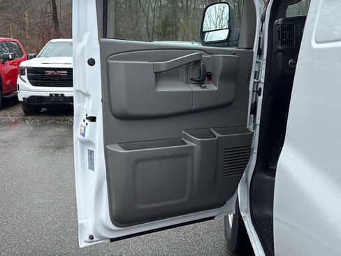 New 2026 GMC Savana 3500 Extended w/ Driver Convenience Package RWD image 6