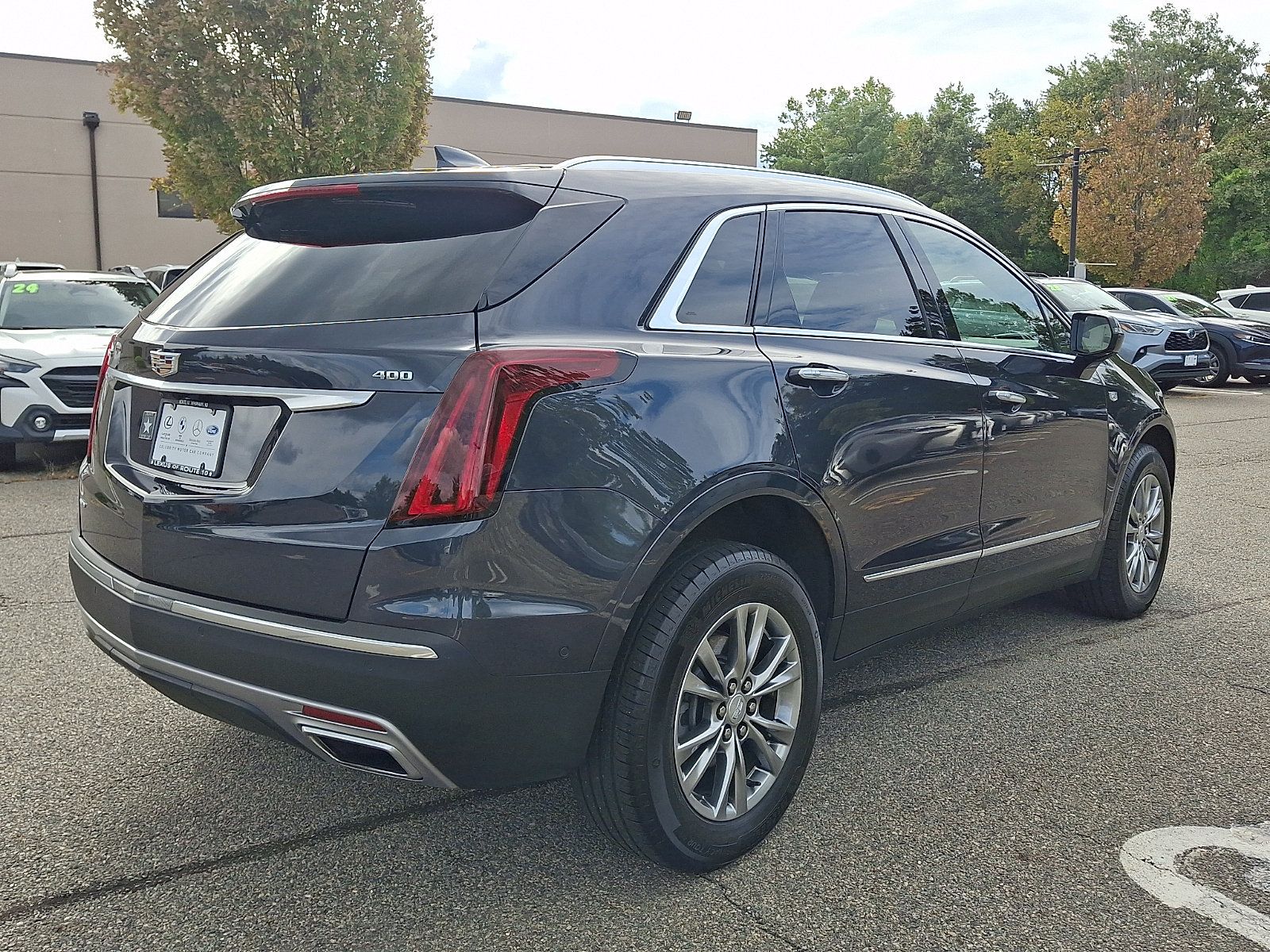 Used 2021 Cadillac XT5 Premium Luxury AWD/4WD image 4