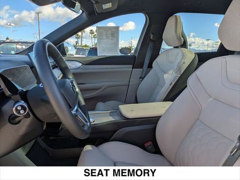 Certified 2023 Lincoln Corsair FWD image 19