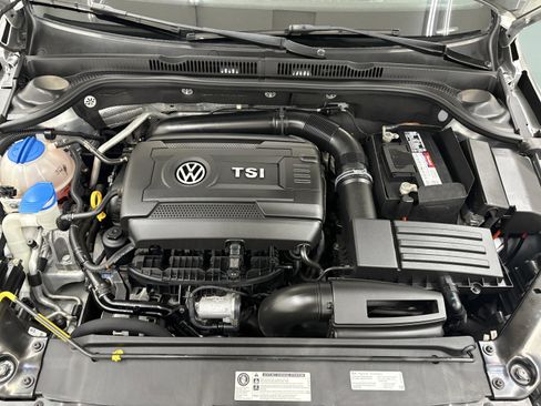 Used 2015 Volkswagen Jetta SE FWD image 25