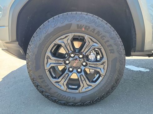 Used 2025 GMC Canyon Elevation w/ Convenience Package RWD image 31
