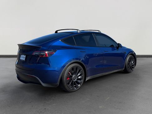 Used 2022 Tesla Model Y Performance AWD/4WD image 5