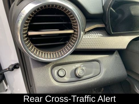 Used 2025 Chevrolet Trax ACTIV w/ Driver Confidence Package image 11