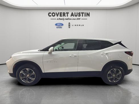 Used 2023 Chevrolet Blazer LT w/ Driver Confidence Package image 2