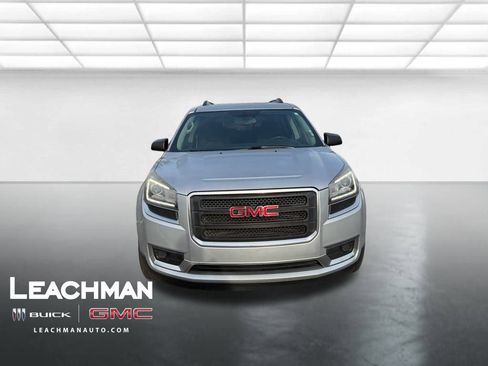 Used 2015 GMC Acadia SLE image 9