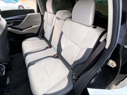 Used 2020 Subaru Forester Premium image 19